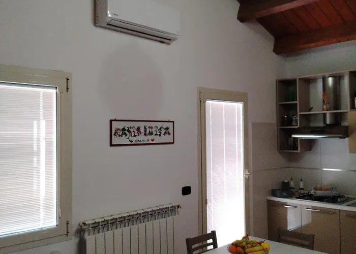 Mansarda Con Terrazzo Privato شقة